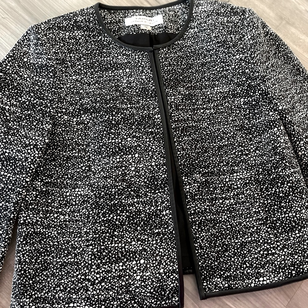 Tahari Arthur S. Levine Spotted Blazer